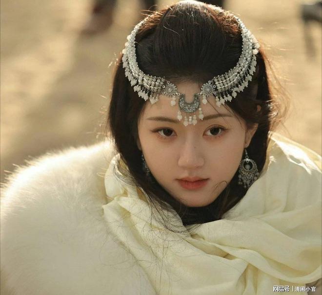 《珠帘玉幕》（在线免费观看）百度云网盘资源[1080p]Mp4插图1