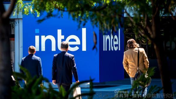 英特尔内讧升级，CEO被迫下台插图
