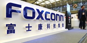 富士康搞了个台湾省第一款AI推理大模型FoxBrain缩略图
