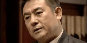 《悬崖》全集百度云网盘【高清1080P免费】迅雷资源下载缩略图