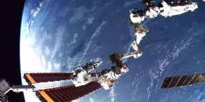 悟空AI首秀太空！神舟二十号航天员完成关键出舱任务 中国空间站迈入智能时代缩略图