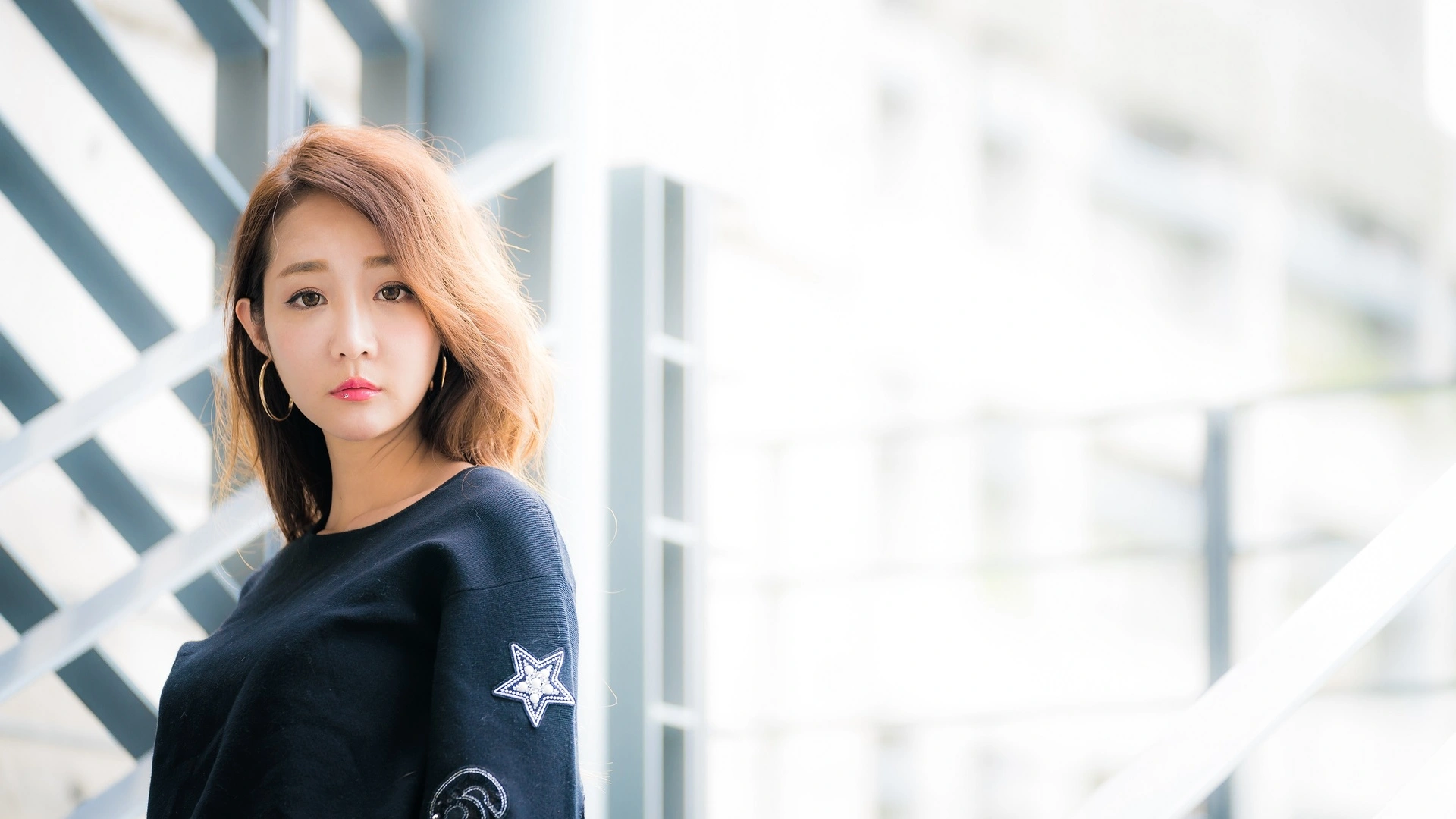 AI图像编辑迎来里程碑！神秘模型Nano-Banana以98.7%人物一致性颠覆行业插图1