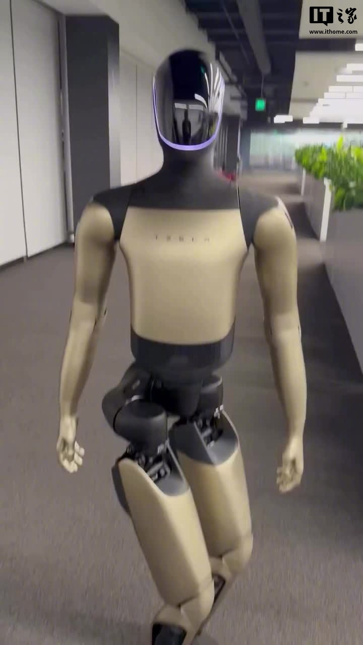 马斯克又放大招?特斯拉新机器人手跟真人似的,这是要变擎天柱3了?插图1 马斯克又放大招?特斯拉新机器人手跟真人似的,这是要变擎天柱3了?插图1