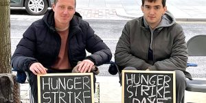 饿了17天！美国大叔在Anthropic门口绝食，求他们别再卷AI了缩略图