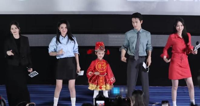 《灼灼韶华》百度云【1080p网盘免费资源下载分享】插图 《灼灼韶华》百度云【1080p网盘免费资源下载分享】插图