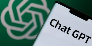 OpenAI上线家长控制，ChatGPT更安全了缩略图