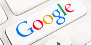 Google Discover试水AI写标题惹争议，出版商和平台又杠上了缩略图