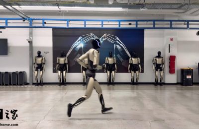 特斯拉晒 Optimus 人形机器人跑步视频，跑出个人最好成绩缩略图