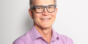 Roblox CEO巴祖基感慨AI发展太快：以前爱读书的我，现在都快看不懂了缩略图