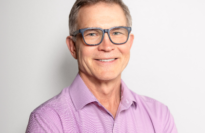 Roblox CEO巴祖基感慨AI发展太快：以前爱读书的我，现在都快看不懂了缩略图