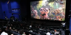 首部AI动画电影《团圆令》点映啦，半年就做出来了！缩略图